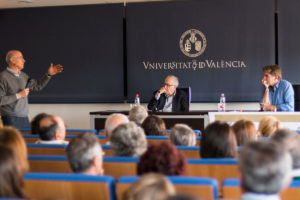 Debate at the Faculty of Mathematical Sciences of the University of Valencia